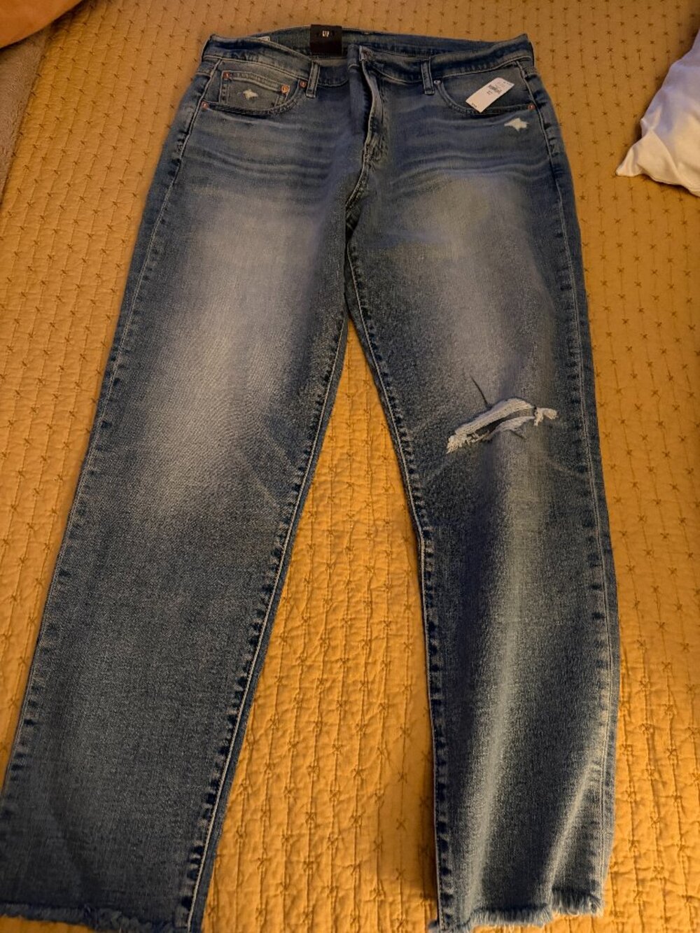 Brand New w/Tags GAP Mid Rise Girlfriend Jeans 32/14 Tall Light Indigo